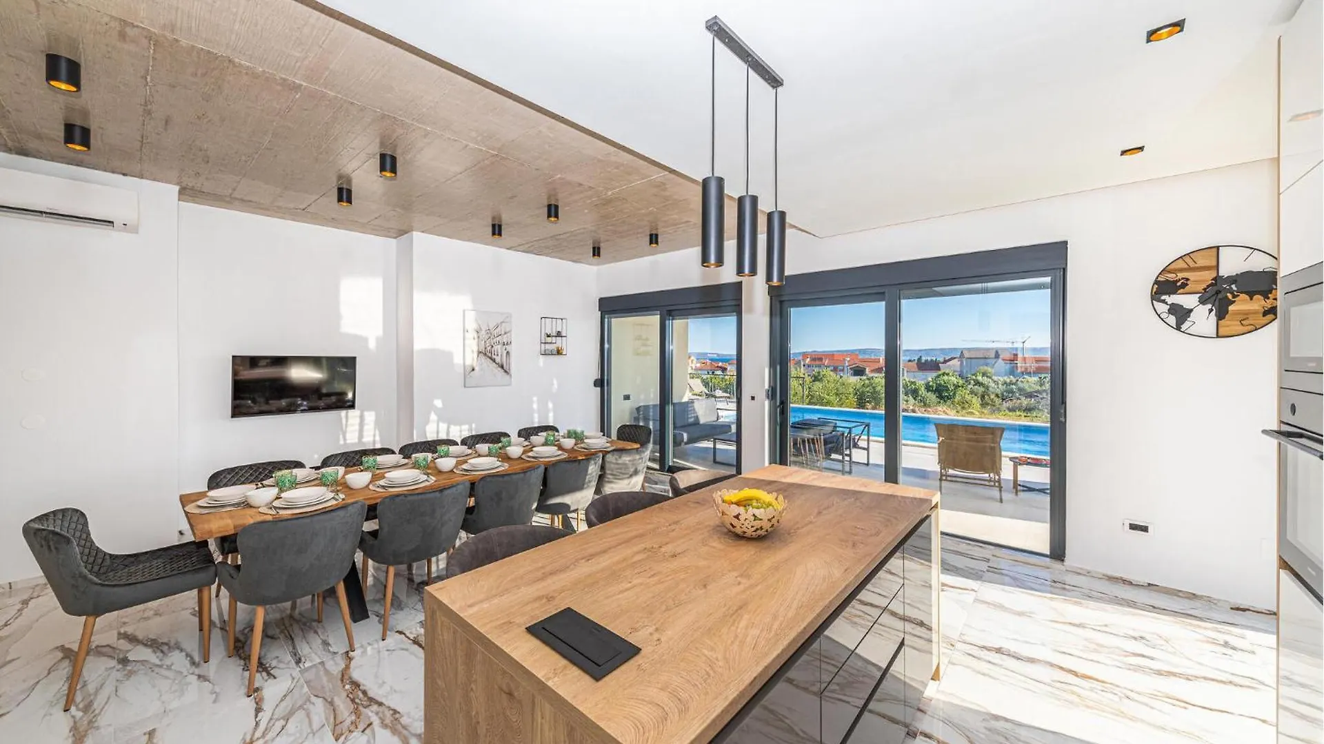 6 Bedroom Stunning Home In Kastel Luksic Kaštela Σπίτι διακοπών